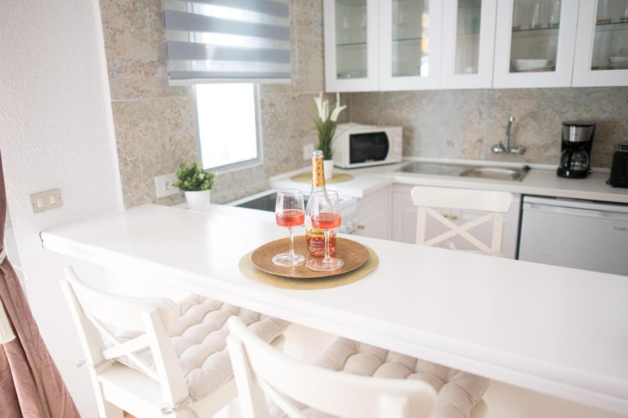 ארונה Adults Only Sunny Quiet Apartment In Center Of Las Americas מראה חיצוני תמונה